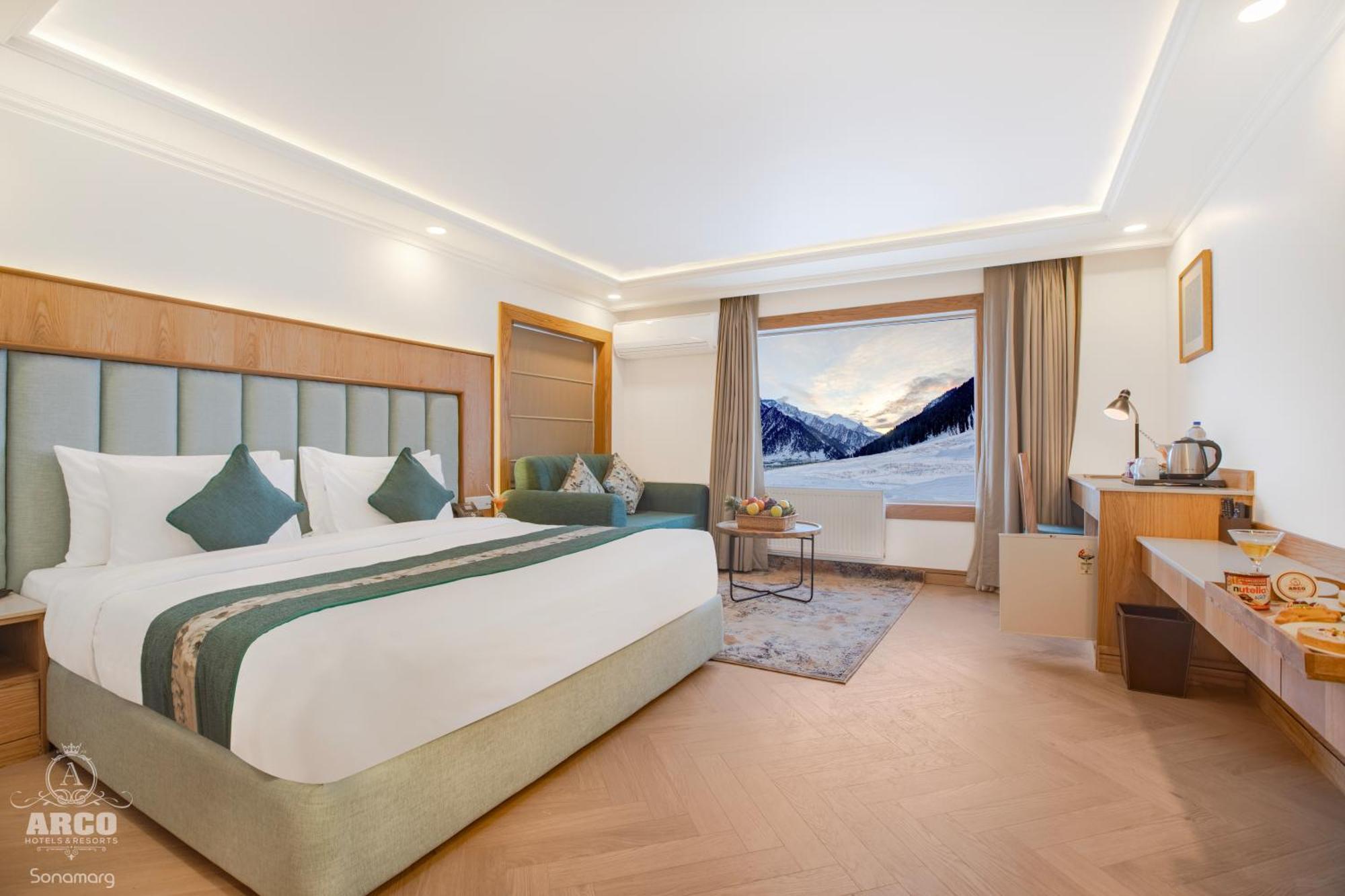 Arco Hotels & Resorts Sonāmarg Esterno foto